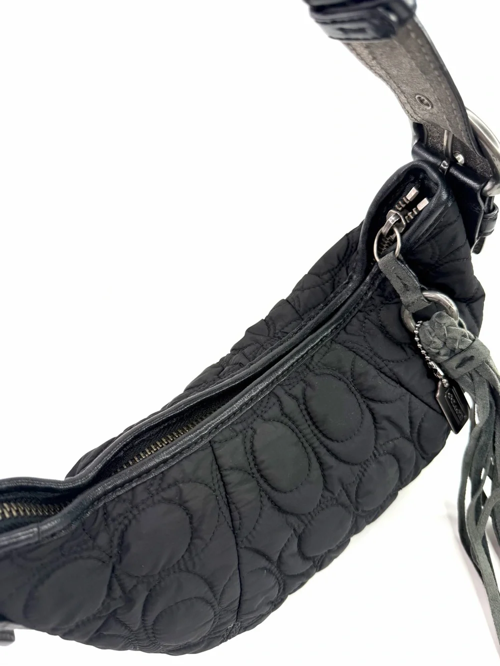 Coach excellent inside